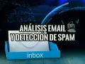 Análisis de email y detección de spam. Bandeja de entrada con sobres y un fondo digital.