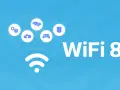 Iconos de configuración, nube, chat, mando y escudo conectados a un símbolo de wifi. Texto "WiFi 8".