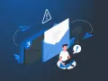 Un hombre con portátil recibe correos sospechosos, una advertencia de qué es phishing.