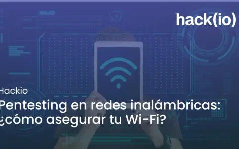 Persona usando tablet con símbolo Wi-Fi, aprendiendo como usar wifislax para pentesting en redes inalámbricas.
