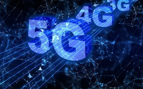 Conexión 5G y 4G LTE en una red digital azul brillante.