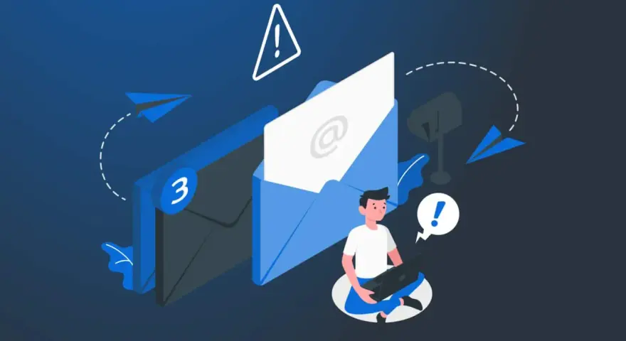 Un hombre con portátil recibe correos sospechosos, una advertencia de qué es phishing.
