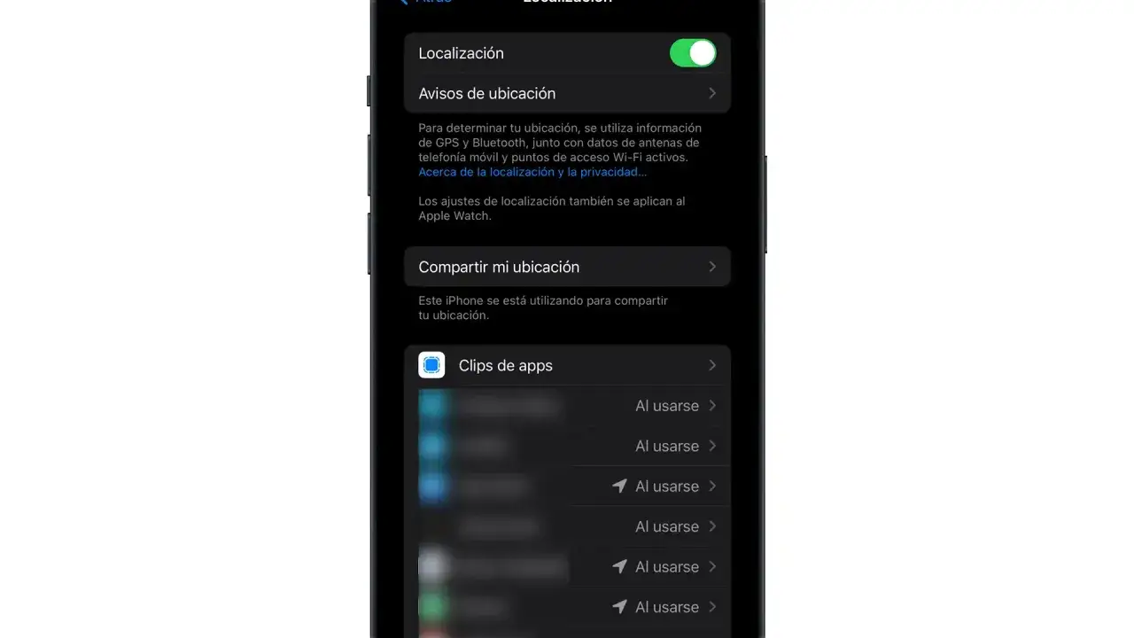 Configuración de localización en iPhone. Muestra cómo activar la localización y compartir tu ubicación.