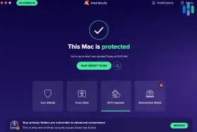 Interfaz de Avast Security mostrando "This Mac is protected". Ofrece un escaneo inteligente y opciones como Core Shields, Virus Chest, Wi-Fi Inspector y Ransomware Shield. Es un antivirus para Mac gratis.